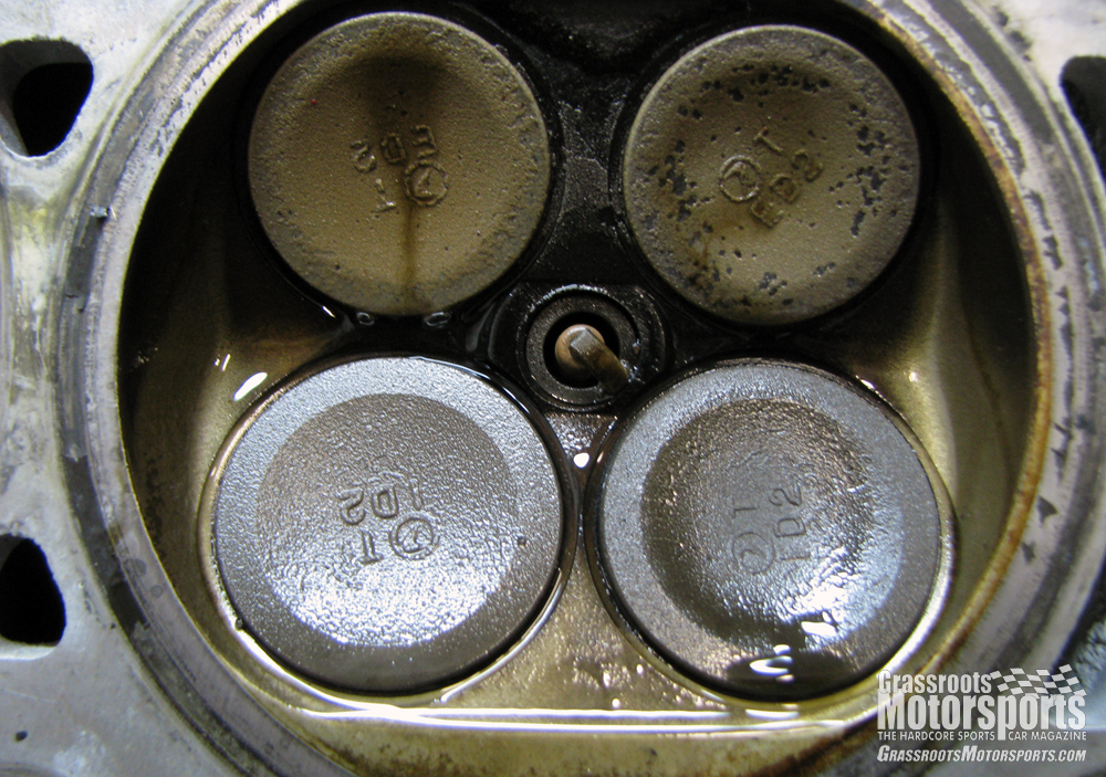 How do you know if you have a burnt valve in your car?